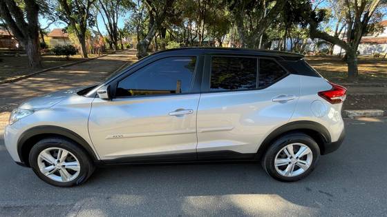 NISSAN KICKS 1.6 16V FLEXSTART ACTIVE XTRONIC NISSAN KICKS 1.6 16V FLEXSTART ACTIVE XTRONIC